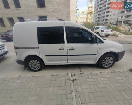 Белый Фольксваген Кадди, объемом двигателя 1.9 л и пробегом 273 тыс. км за 6500 $, фото 1 на Automoto.ua