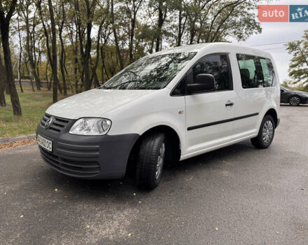 Фольксваген Кадди 2009 в Кривом Роге на Automoto.ua Белый Фольксваген Кадди, объемом двигателя 1.97 л и пробегом 240 тыс. км за 7500 $, фото 7 на Automoto.ua