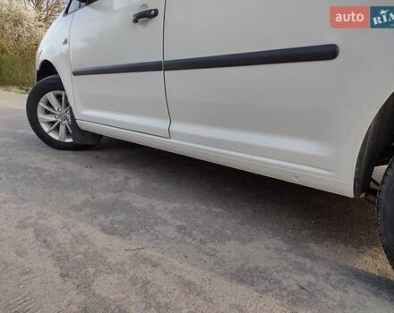 Белый Фольксваген Кадди, объемом двигателя 1.4 л и пробегом 294 тыс. км за 5400 $, фото 8 на Automoto.ua