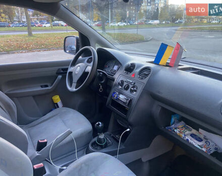Белый Фольксваген Кадди, объемом двигателя 1.9 л и пробегом 360 тыс. км за 6300 $, фото 18 на Automoto.ua