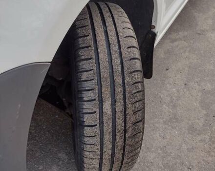 Белый Фольксваген Кадди, объемом двигателя 1.4 л и пробегом 294 тыс. км за 5400 $, фото 9 на Automoto.ua