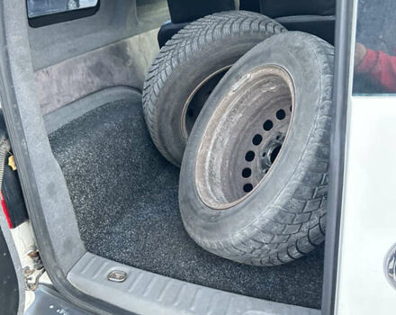 Белый Фольксваген Кадди, объемом двигателя 0 л и пробегом 199 тыс. км за 8500 $, фото 13 на Automoto.ua