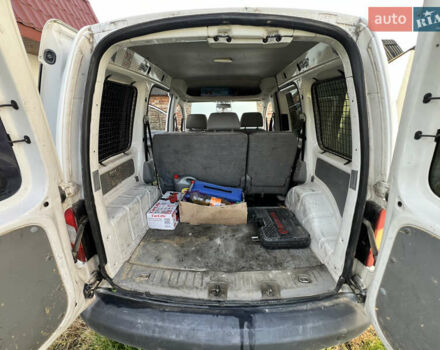 Белый Фольксваген Кадди, объемом двигателя 1.9 л и пробегом 345 тыс. км за 7000 $, фото 6 на Automoto.ua