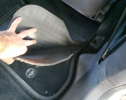 Белый Фольксваген Кадди, объемом двигателя 2 л и пробегом 245 тыс. км за 8200 $, фото 105 на Automoto.ua