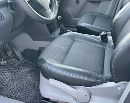 Белый Фольксваген Кадди, объемом двигателя 0 л и пробегом 199 тыс. км за 8500 $, фото 8 на Automoto.ua