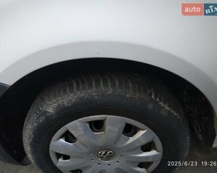 Белый Фольксваген Кадди, объемом двигателя 2 л и пробегом 245 тыс. км за 8200 $, фото 166 на Automoto.ua