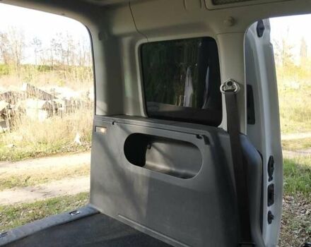 Белый Фольксваген Кадди, объемом двигателя 2 л и пробегом 245 тыс. км за 8200 $, фото 90 на Automoto.ua