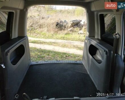 Белый Фольксваген Кадди, объемом двигателя 2 л и пробегом 245 тыс. км за 8200 $, фото 94 на Automoto.ua