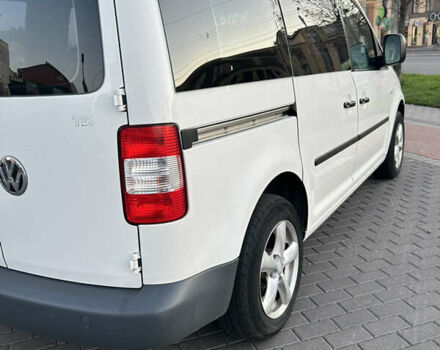 Белый Фольксваген Кадди, объемом двигателя 0 л и пробегом 199 тыс. км за 8500 $, фото 4 на Automoto.ua