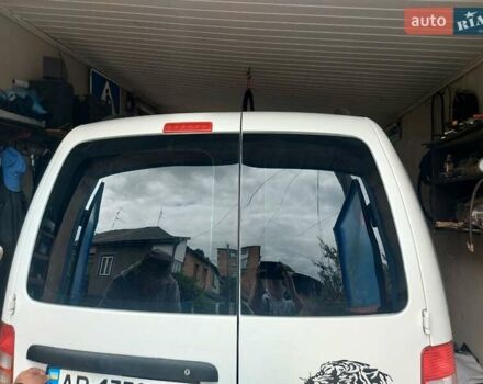 Белый Фольксваген Кадди, объемом двигателя 1.6 л и пробегом 290 тыс. км за 8100 $, фото 1 на Automoto.ua