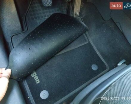 Белый Фольксваген Кадди, объемом двигателя 2 л и пробегом 245 тыс. км за 8200 $, фото 161 на Automoto.ua