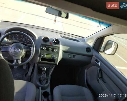 Белый Фольксваген Кадди, объемом двигателя 2 л и пробегом 245 тыс. км за 8200 $, фото 20 на Automoto.ua