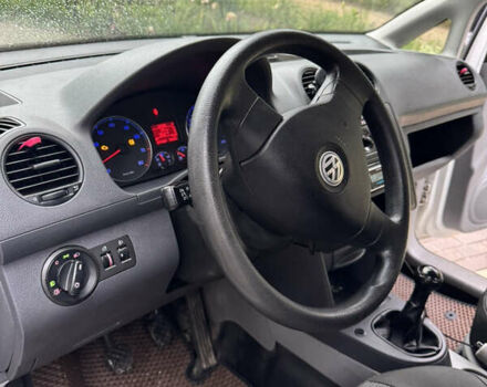 Белый Фольксваген Кадди, объемом двигателя 2 л и пробегом 217 тыс. км за 6500 $, фото 10 на Automoto.ua