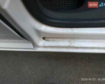 Белый Фольксваген Кадди, объемом двигателя 2 л и пробегом 245 тыс. км за 8200 $, фото 142 на Automoto.ua