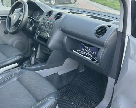 Белый Фольксваген Кадди, объемом двигателя 0 л и пробегом 199 тыс. км за 8500 $, фото 10 на Automoto.ua