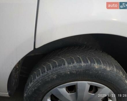 Белый Фольксваген Кадди, объемом двигателя 2 л и пробегом 245 тыс. км за 8200 $, фото 156 на Automoto.ua