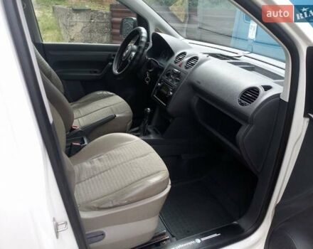 Белый Фольксваген Кадди, объемом двигателя 1.6 л и пробегом 290 тыс. км за 8100 $, фото 17 на Automoto.ua