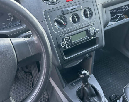 Белый Фольксваген Кадди, объемом двигателя 0 л и пробегом 199 тыс. км за 8500 $, фото 6 на Automoto.ua