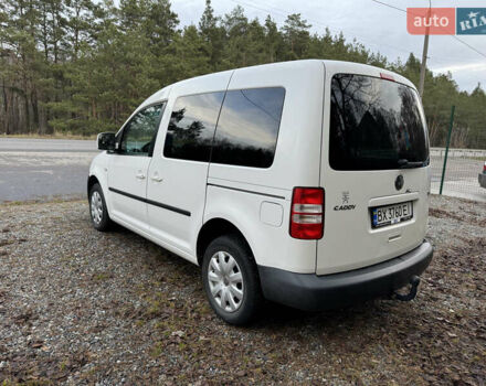 Белый Фольксваген Кадди, объемом двигателя 1.6 л и пробегом 212 тыс. км за 8550 $, фото 7 на Automoto.ua