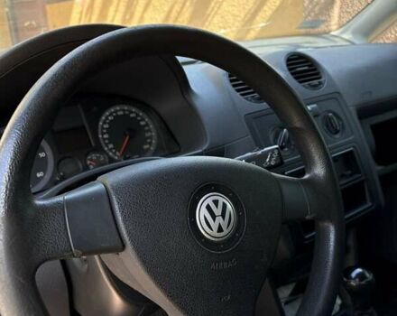 Белый Фольксваген Кадди, объемом двигателя 2 л и пробегом 190 тыс. км за 11000 $, фото 4 на Automoto.ua