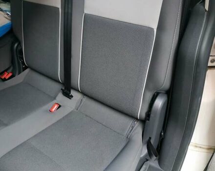 Белый Фольксваген Кадди, объемом двигателя 2 л и пробегом 245 тыс. км за 8200 $, фото 163 на Automoto.ua