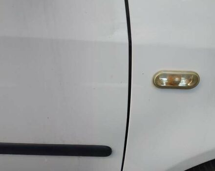 Белый Фольксваген Кадди, объемом двигателя 2 л и пробегом 245 тыс. км за 8200 $, фото 115 на Automoto.ua