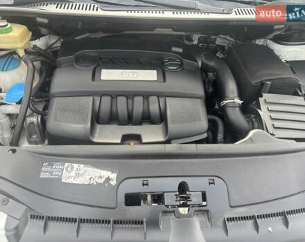 Белый Фольксваген Кадди, объемом двигателя 0 л и пробегом 206 тыс. км за 9300 $, фото 9 на Automoto.ua