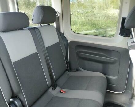 Белый Фольксваген Кадди, объемом двигателя 2 л и пробегом 245 тыс. км за 8200 $, фото 100 на Automoto.ua