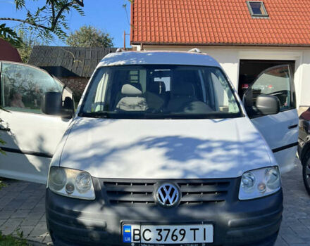 Белый Фольксваген Кадди, объемом двигателя 1.9 л и пробегом 345 тыс. км за 7000 $, фото 1 на Automoto.ua