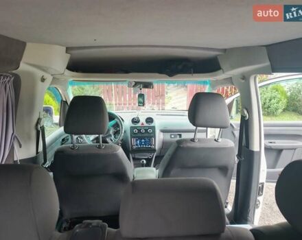 Белый Фольксваген Кадди, объемом двигателя 1.6 л и пробегом 285 тыс. км за 9300 $, фото 2 на Automoto.ua