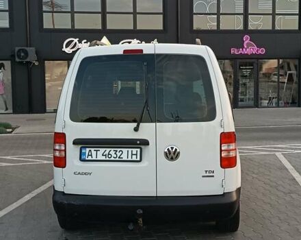 Белый Фольксваген Кадди, объемом двигателя 1.6 л и пробегом 247 тыс. км за 9500 $, фото 4 на Automoto.ua