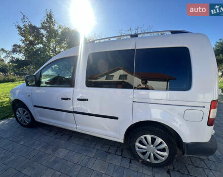 Белый Фольксваген Кадди, объемом двигателя 1.9 л и пробегом 345 тыс. км за 7000 $, фото 5 на Automoto.ua