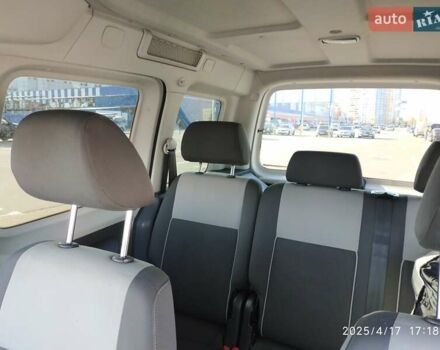 Белый Фольксваген Кадди, объемом двигателя 2 л и пробегом 245 тыс. км за 8200 $, фото 17 на Automoto.ua