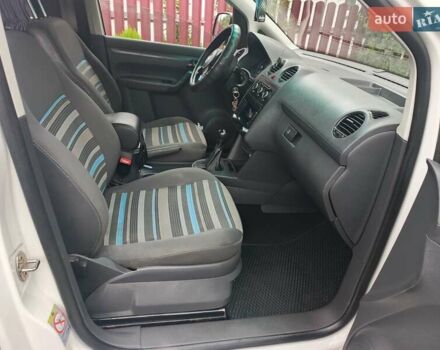 Белый Фольксваген Кадди, объемом двигателя 1.6 л и пробегом 285 тыс. км за 9300 $, фото 9 на Automoto.ua