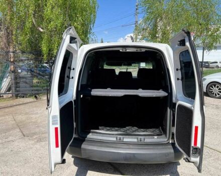 Білий Фольксваген Кадді, об'ємом двигуна 1.6 л та пробігом 260 тис. км за 10500 $, фото 5 на Automoto.ua