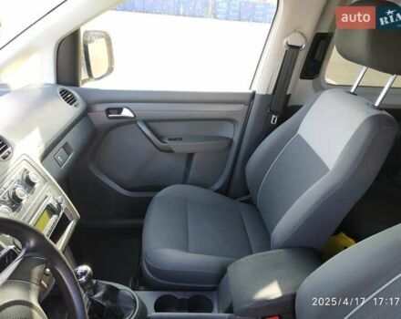 Белый Фольксваген Кадди, объемом двигателя 2 л и пробегом 245 тыс. км за 8200 $, фото 15 на Automoto.ua