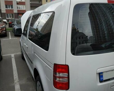 Белый Фольксваген Кадди, объемом двигателя 2 л и пробегом 245 тыс. км за 8200 $, фото 45 на Automoto.ua