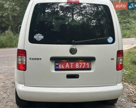 Белый Фольксваген Кадди, объемом двигателя 0 л и пробегом 206 тыс. км за 9300 $, фото 4 на Automoto.ua