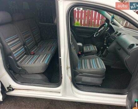 Белый Фольксваген Кадди, объемом двигателя 1.6 л и пробегом 285 тыс. км за 9300 $, фото 10 на Automoto.ua