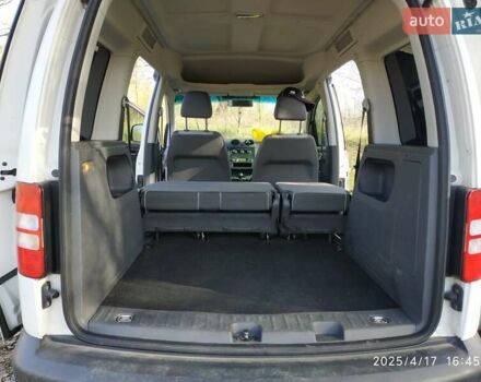 Белый Фольксваген Кадди, объемом двигателя 2 л и пробегом 245 тыс. км за 8200 $, фото 81 на Automoto.ua