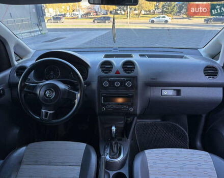 Белый Фольксваген Кадди, объемом двигателя 1.6 л и пробегом 328 тыс. км за 7950 $, фото 8 на Automoto.ua