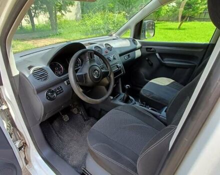 Белый Фольксваген Кадди, объемом двигателя 1.6 л и пробегом 240 тыс. км за 7999 $, фото 8 на Automoto.ua