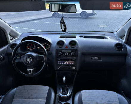 Білий Фольксваген Кадді, об'ємом двигуна 1.6 л та пробігом 321 тис. км за 8400 $, фото 16 на Automoto.ua
