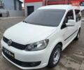 Белый Фольксваген Кадди, объемом двигателя 1.6 л и пробегом 333 тыс. км за 6300 $, фото 1 на Automoto.ua