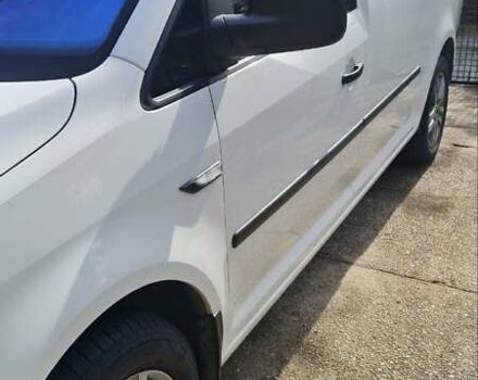 Белый Фольксваген Кадди, объемом двигателя 1.6 л и пробегом 153 тыс. км за 10500 $, фото 7 на Automoto.ua