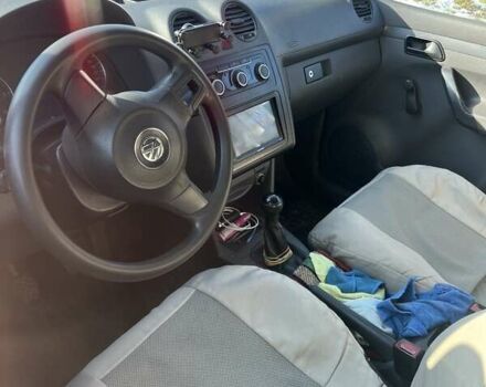 Білий Фольксваген Кадді, об'ємом двигуна 2 л та пробігом 403 тис. км за 7000 $, фото 5 на Automoto.ua