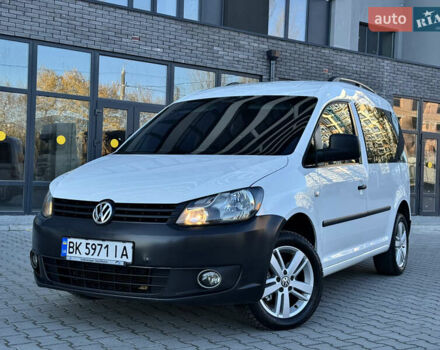 Білий Фольксваген Кадді, об'ємом двигуна 1.6 л та пробігом 321 тис. км за 8400 $, фото 1 на Automoto.ua