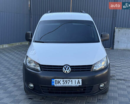 Белый Фольксваген Кадди, объемом двигателя 1.6 л и пробегом 328 тыс. км за 7950 $, фото 1 на Automoto.ua