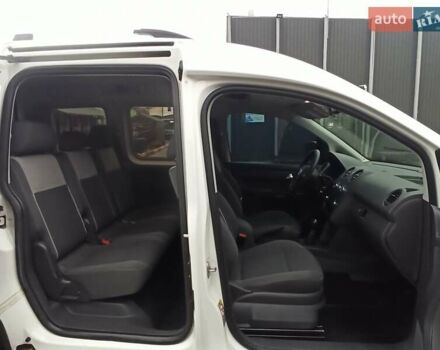 Білий Фольксваген Кадді, об'ємом двигуна 1.6 л та пробігом 284 тис. км за 8600 $, фото 7 на Automoto.ua