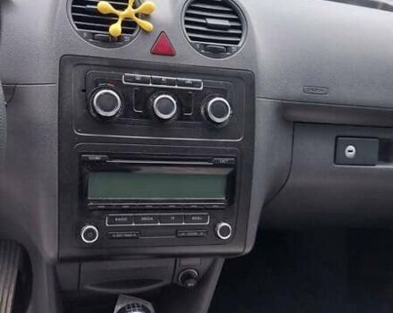 Белый Фольксваген Кадди, объемом двигателя 1.6 л и пробегом 225 тыс. км за 7500 $, фото 7 на Automoto.ua